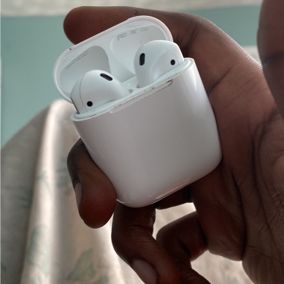 Apple Airpods Second Generation